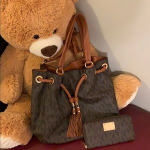 Michael Kors purse and wallet!